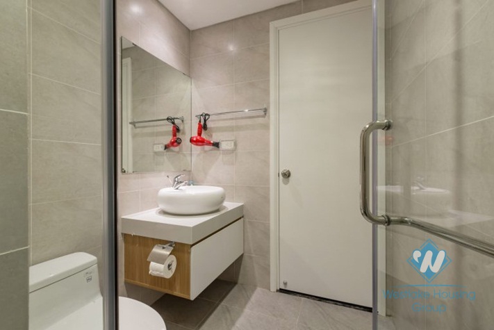 Nice two bedrooms apartment for rent in Hong Kong tower, Cau Giay district, Ha Noi.